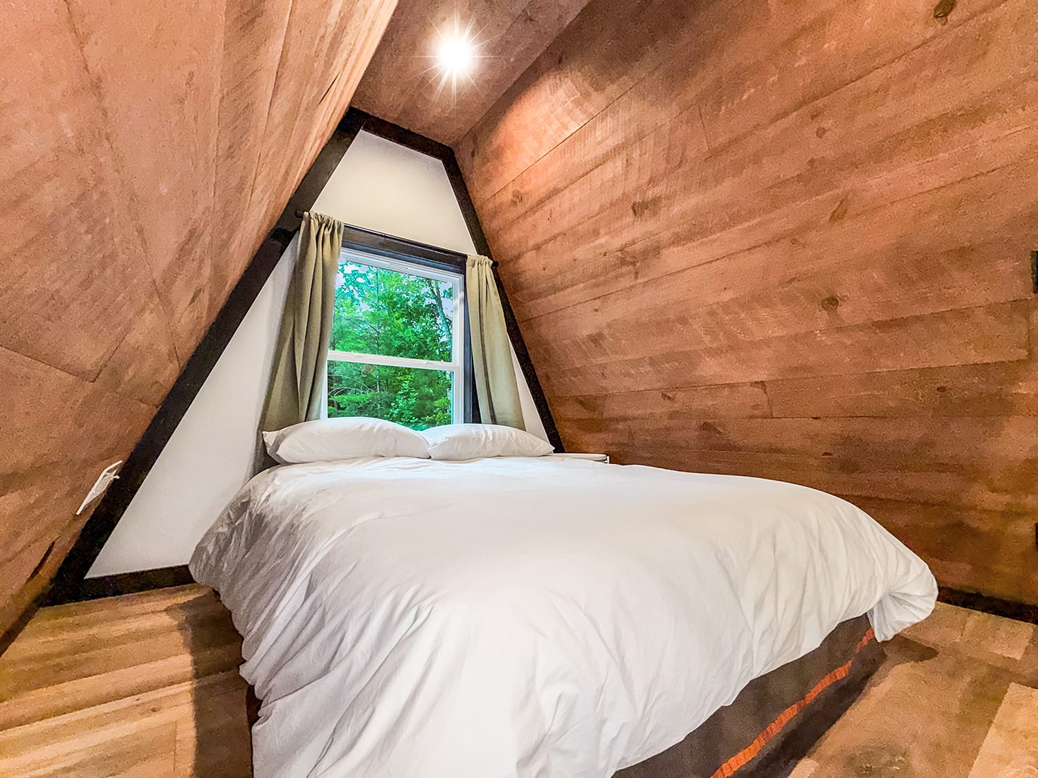 Blue Ridge Cabin Loft